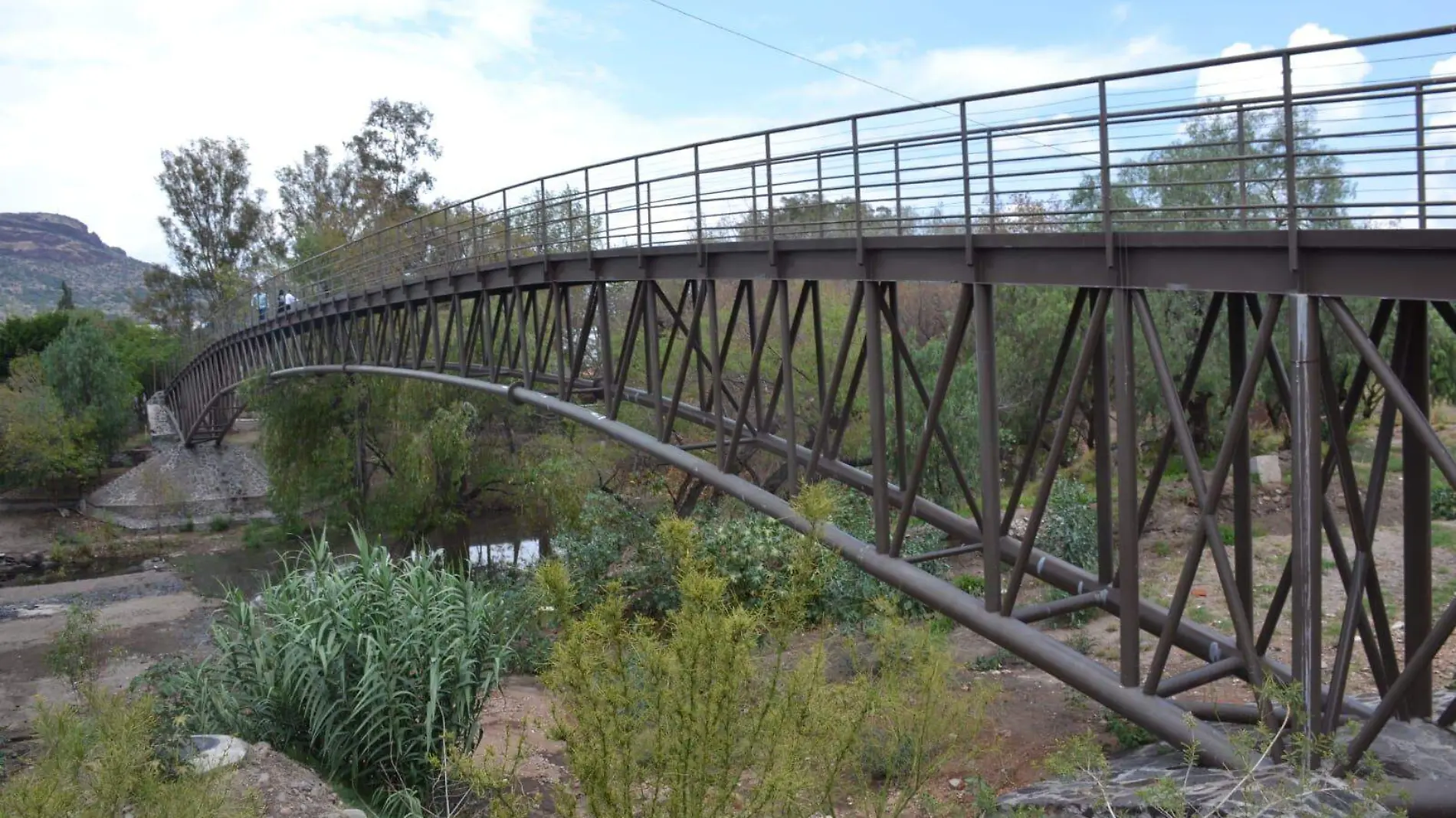 SJR Puente peatonal